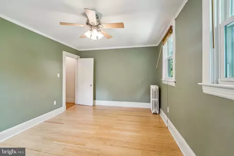 Bedroom - 623 Deepdene Rd, Baltimore, MD 21210 photo 2 of 7