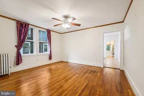 Living - 623 Deepdene Rd, Baltimore, MD 21210 photo 3 of 4
