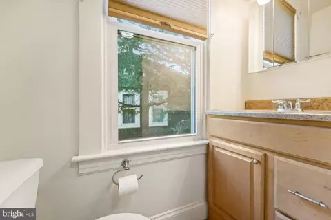 Bath - 623 Deepdene Rd, Baltimore, MD 21210 photo 1 of 3
