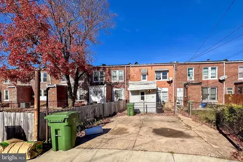 Exterior - 1631 E 32nd St, Baltimore, MD 21218 photo 3 of 4