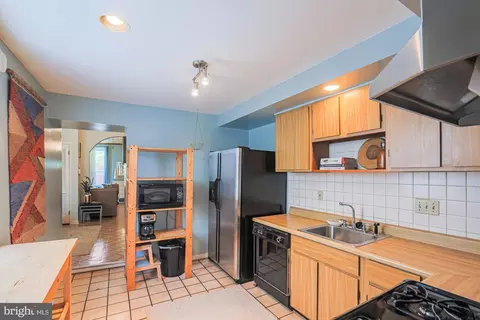 2110 E Lombard St, Baltimore, MD 21231 photo 24