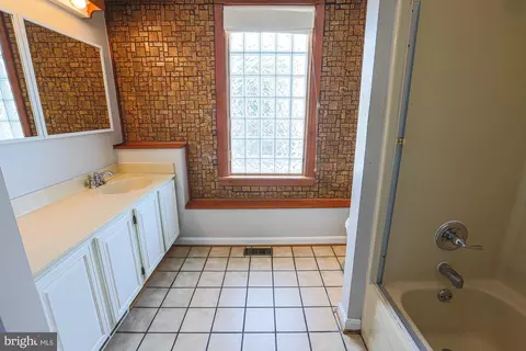 2110 E Lombard St, Baltimore, MD 21231 photo 42