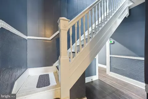 Entry Way - 204 N Monroe St, Baltimore, MD 21223 photo 3 of 8