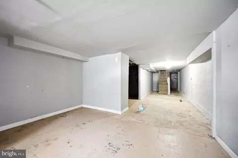 Entry Way - 204 N Monroe St, Baltimore, MD 21223 photo 8 of 8