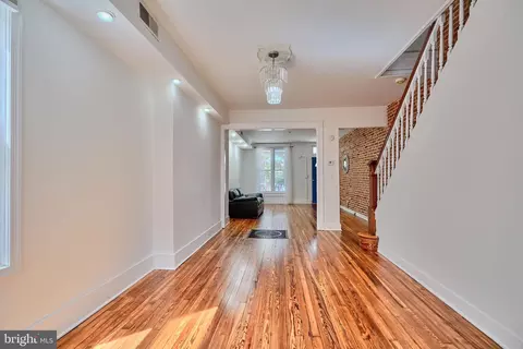 637 E 37th St, Baltimore, MD 21218 photo 5
