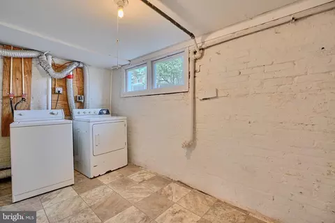 637 E 37th St, Baltimore, MD 21218 photo 22