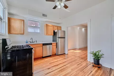 637 E 37th St, Baltimore, MD 21218 photo 7