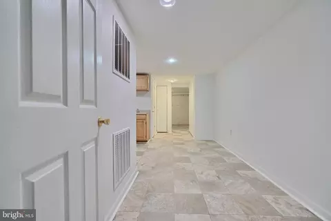 637 E 37th St, Baltimore, MD 21218 photo 18