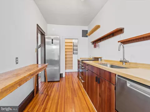 Kitchen - 3024 N Calvert St N #E4, Baltimore, MD 21218 photo 2 of 2