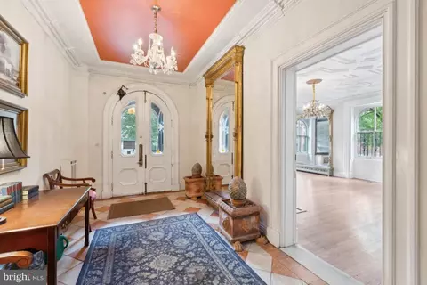Entry Way - 700 Cathedral St #101, Baltimore, MD 21201 photo 2 of 6
