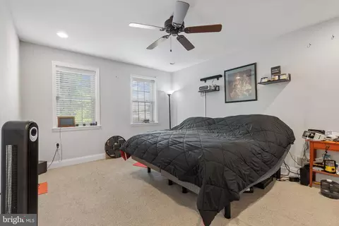 Bedroom - 318 E Lafayette Ave E, Baltimore, MD 21202 photo 1 of 2