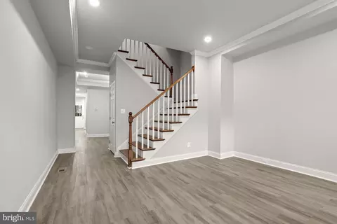 Entry Way - 1632 Ruxton Ave, Baltimore, MD 21216 photo 1 of 6