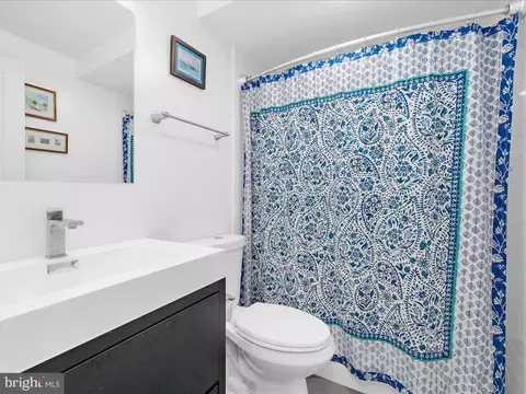 Bath - 1214 S Charles St, Baltimore, MD 21230 photo 7 of 7