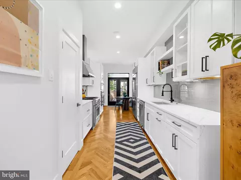 Entry Way - 1214 S Charles St, Baltimore, MD 21230 photo 1 of 4