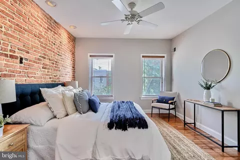 Bedroom - 940 S Clinton St, Baltimore, MD 21224 photo 1 of 4