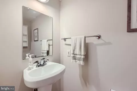 1616 Light St, Baltimore, MD 21230 photo 16