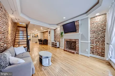 1616 Light St, Baltimore, MD 21230