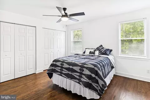 Bedroom - 3853 Shannon Dr, Baltimore, MD 21213 photo 1 of 4