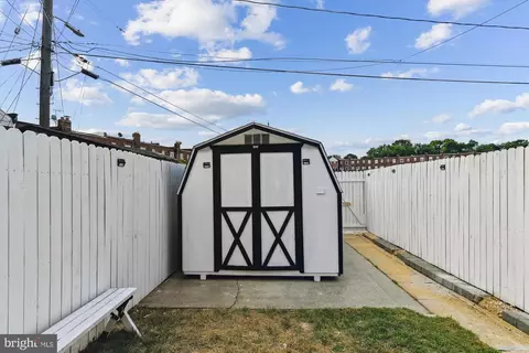 Exterior - 3853 Shannon Dr, Baltimore, MD 21213 photo 3 of 4
