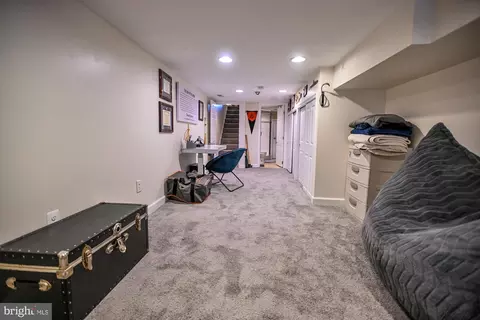 Entry Way - 1722 Patapsco St, Baltimore, MD 21230 photo 10 of 11