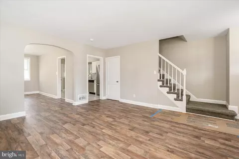 3954 Oakford Ave, Baltimore, MD 21215 photo 2