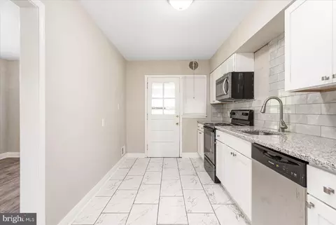 3954 Oakford Ave, Baltimore, MD 21215 photo 7