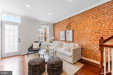 505 E Fort Ave, Baltimore, MD 21230 photo 3