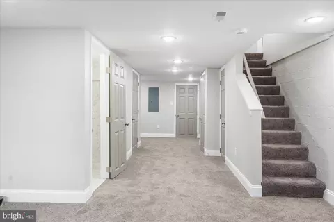 Entry Way - 848 Whitmore Ave, Baltimore, MD 21216 photo 9 of 15