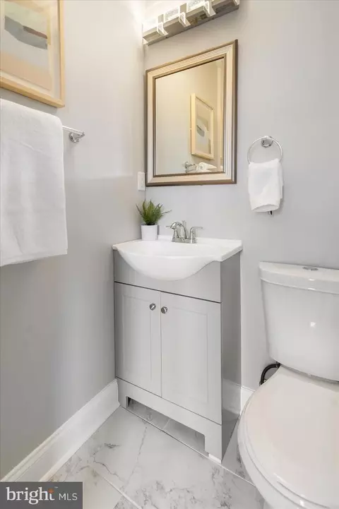 Bath - 848 Whitmore Ave, Baltimore, MD 21216 photo 1 of 4