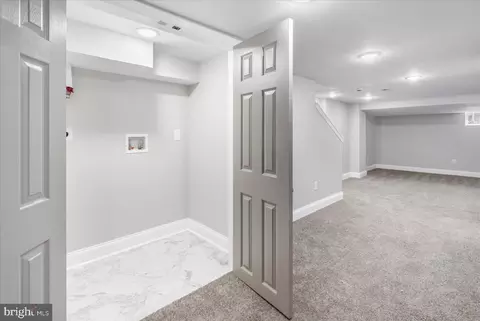 Entry Way - 848 Whitmore Ave, Baltimore, MD 21216 photo 12 of 15