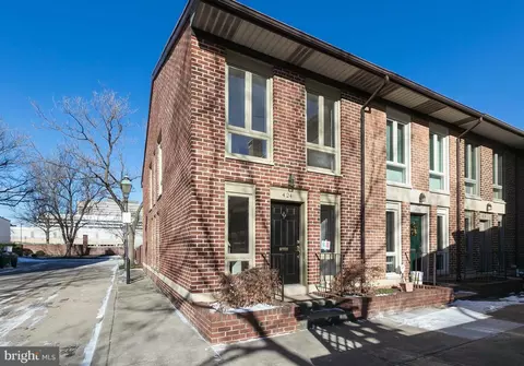424 S Hanover St, Baltimore, MD 21201