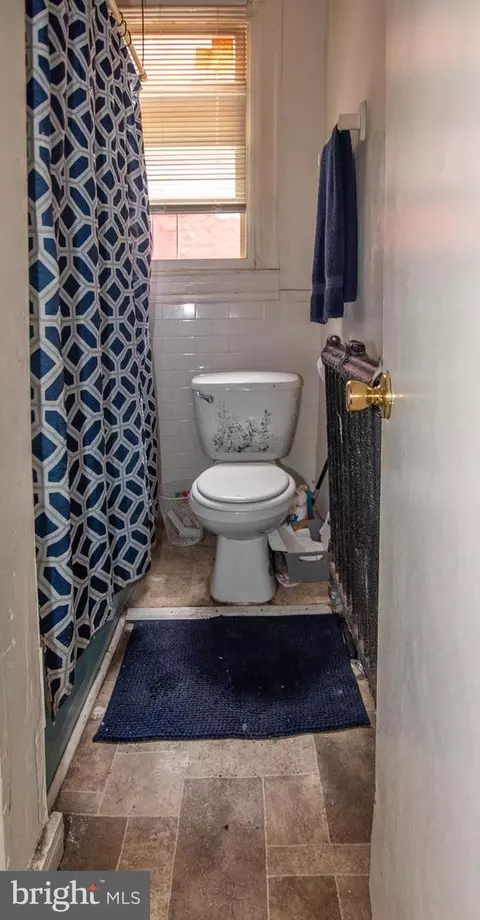 Bath - 529 E 41st St, Baltimore, MD 21218 photo 1 of 2