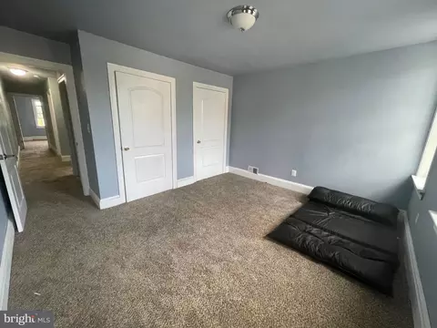 Entry Way - 1720 Harlem Ave, Baltimore, MD 21217 photo 2 of 5