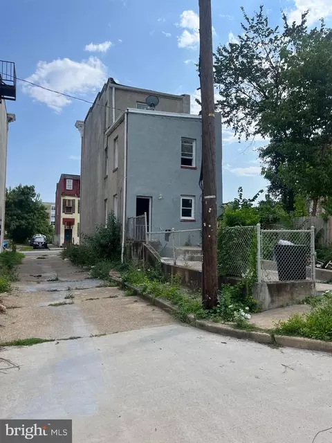 Exterior - 1720 Harlem Ave, Baltimore, MD 21217 photo 3 of 4