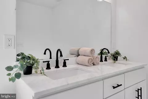 2212 Brookfield Ave, Baltimore, MD 21217 photo 54