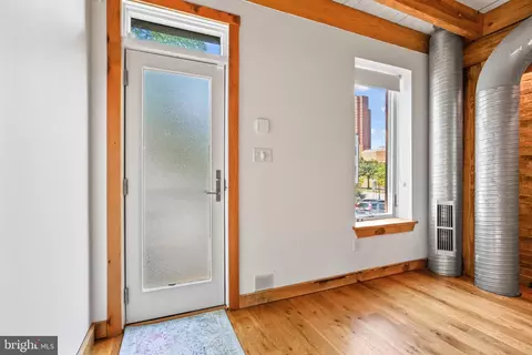 Entry Way - 711 William St, Baltimore, MD 21230 photo 1 of 6