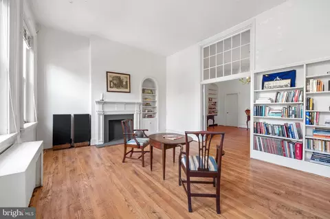 Living - 207 W Lanvale St, Baltimore, MD 21217 photo 4 of 11