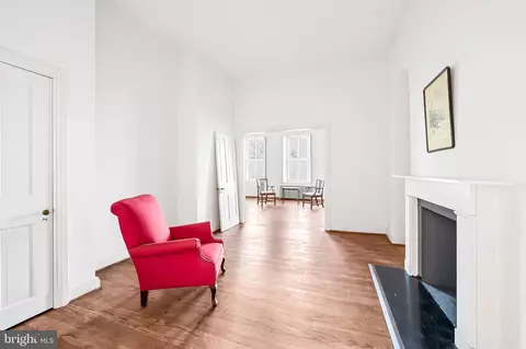 Living - 207 W Lanvale St, Baltimore, MD 21217 photo 10 of 11