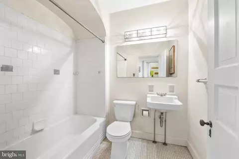 Bath - 207 W Lanvale St, Baltimore, MD 21217 photo 1 of 4
