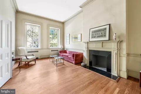 Living - 207 W Lanvale St, Baltimore, MD 21217 photo 1 of 11