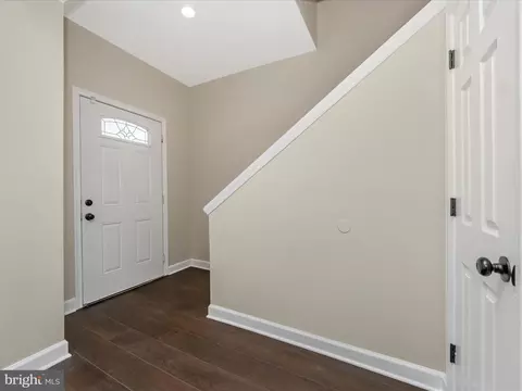 2803 Waldorf Ave, Baltimore, MD 21215 photo 2