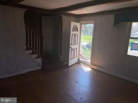 Living - 1212 E Belvedere Ave, Baltimore, MD 21239 photo 4 of 9