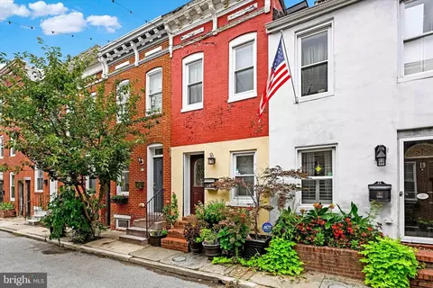 Exterior - 17 12 S Castle St, Baltimore, MD 21231 photo 3 of 7