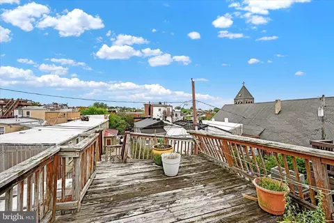 Exterior - 17 12 S Castle St, Baltimore, MD 21231 photo 4 of 7