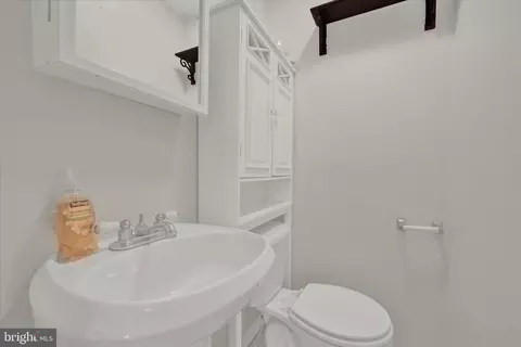 Entry Way - 17 12 S Castle St, Baltimore, MD 21231 photo 5 of 6