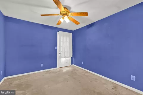 Bedroom - 17 12 S Castle St, Baltimore, MD 21231 photo 1 of 4