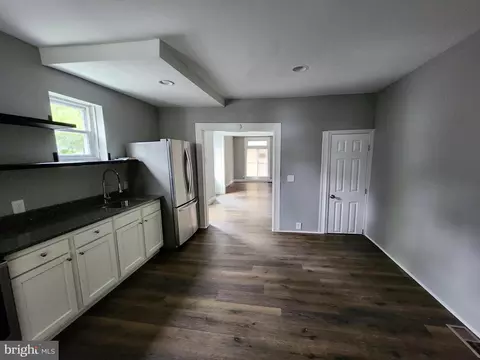 Entry Way - 3143 Baker St, Baltimore, MD 21216 photo 3 of 6