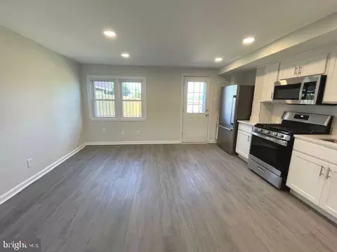 Living - 2914 Rayshire Rd, Baltimore, MD 21230 photo 1 of 3