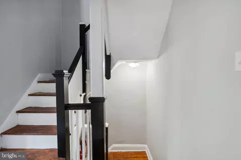 225 E 33rd St, Baltimore, MD 21218 photo 17