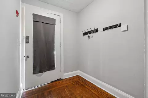 225 E 33rd St, Baltimore, MD 21218 photo 5